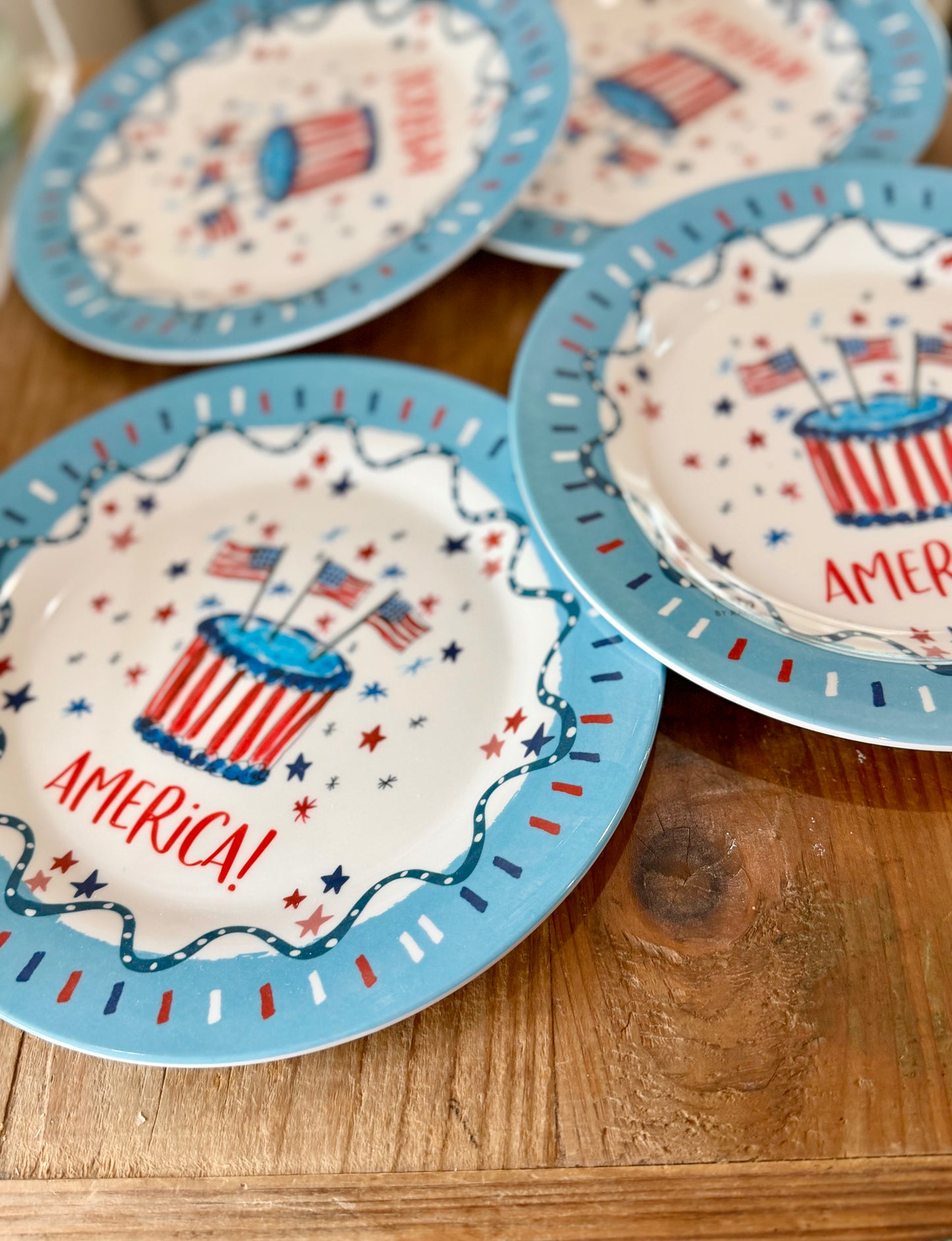 AMERICA 9" Melamine Plates, Set of 4