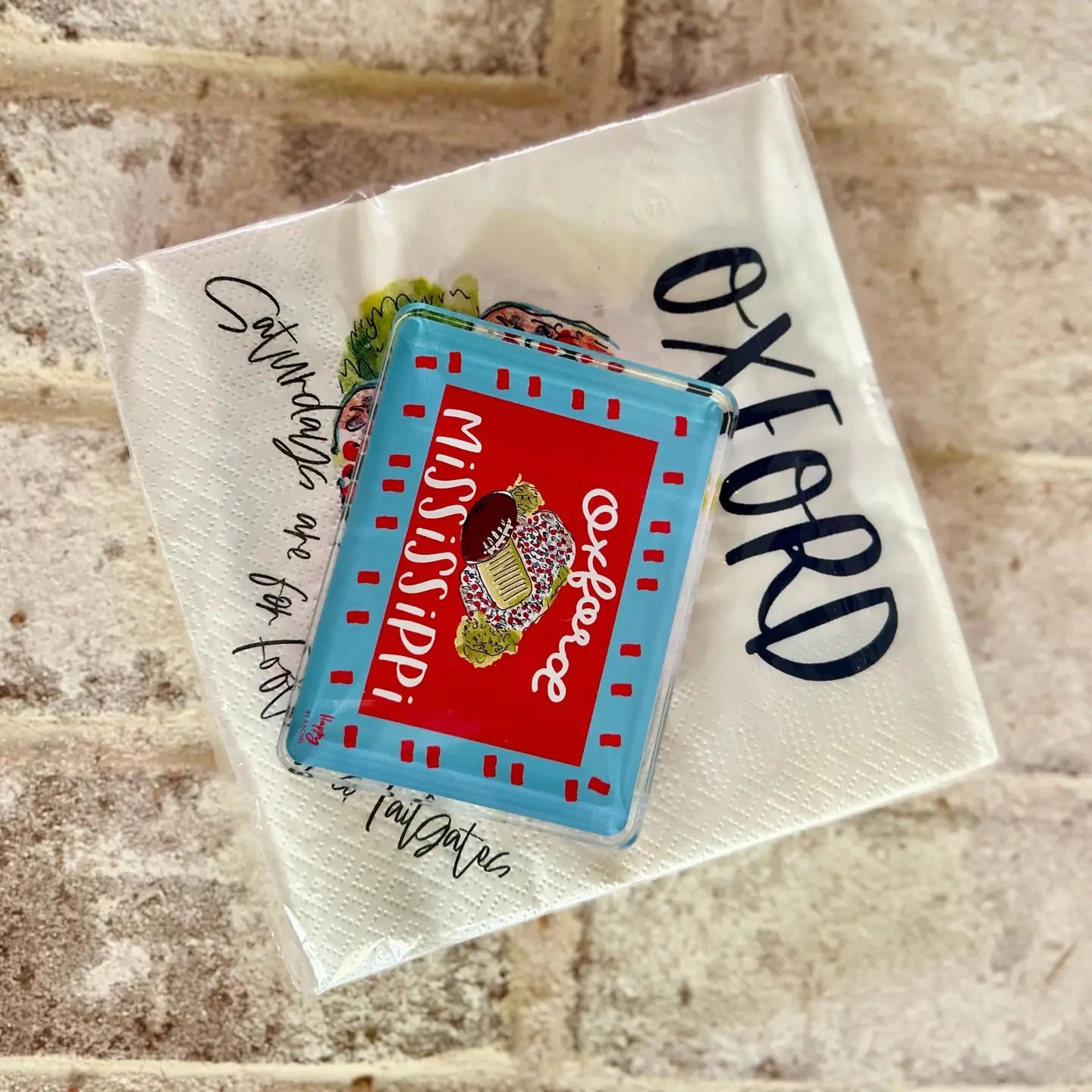 ACRYLIC Oxford, MS Sitter & Napkin Weight