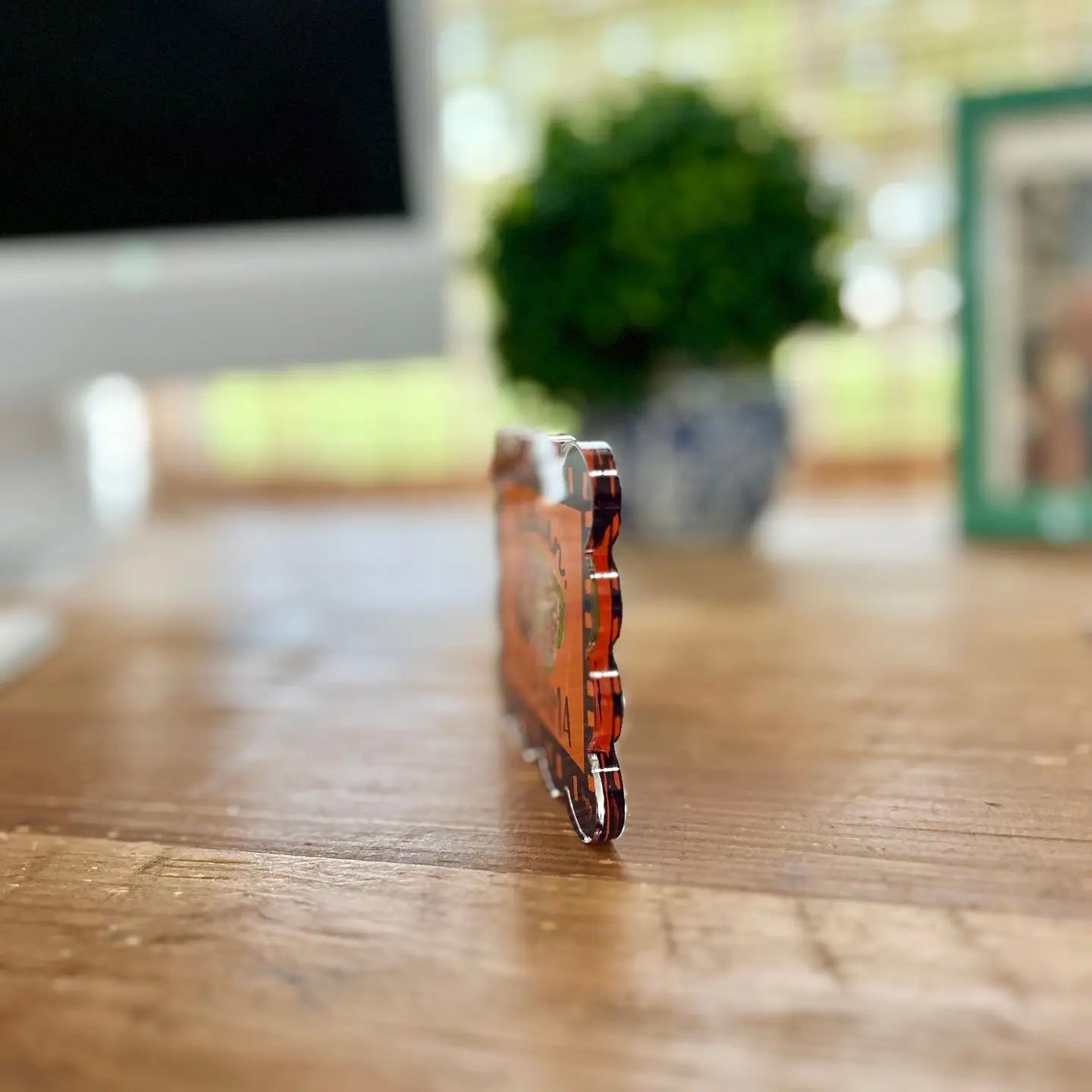 ACRYLIC Auburn, AL Scalloped Stadium Magnet