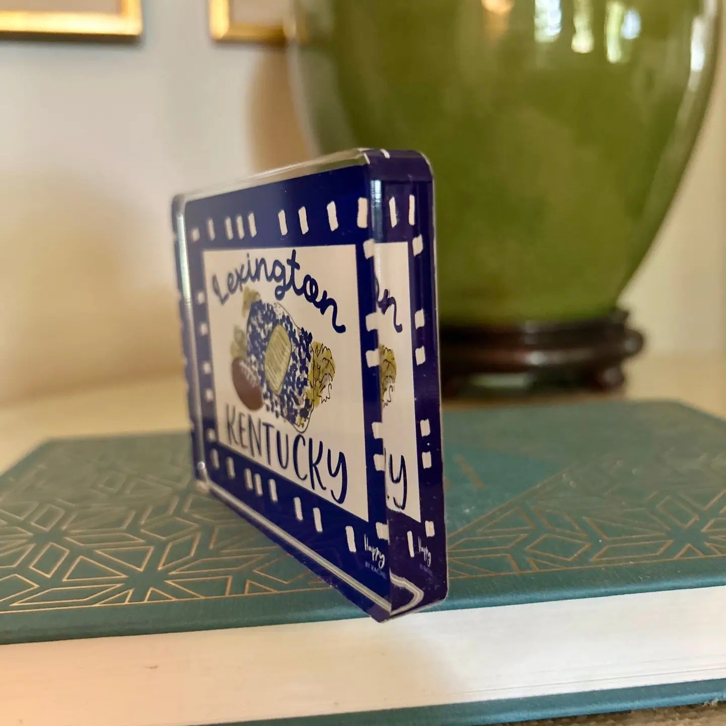 ACRYLIC Lexington, KY Sitter & Napkin Weight